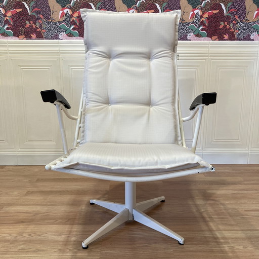 Fauteuil pivotant métal et Bakélite design 1960.