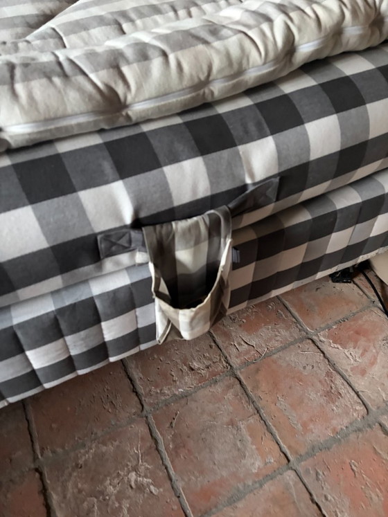 Cama eléctrica Hästens – Camas de matrimonio, Metal, Textil (photo 4 of 6)