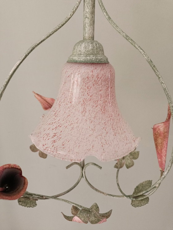 Image 1 of Lampadario in ferro battuto con tulipano in vetro di granito rosa
