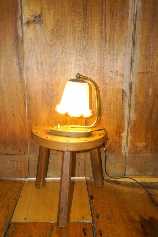 vintage ruffled milk glass lamp * flower shaped bedside light * brass curved stem * art deco revival * cute desk lamp