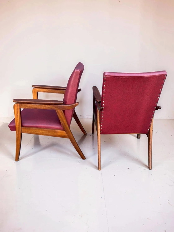 Vintage design armchair set – red skai and teak (1960s) (photo 2 of 13)