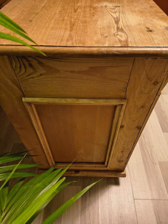 Image 1 of Antike Kommode aus Kiefernholz