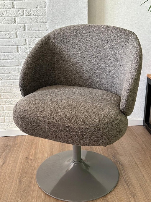 6 dining chairs