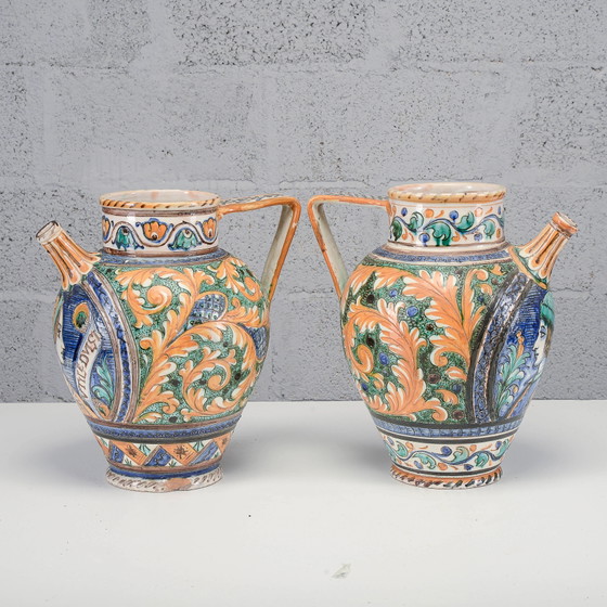 Pair of Mid-20th Century Deruta Vases – Ceramic, Vintage (photo 6 of 19)