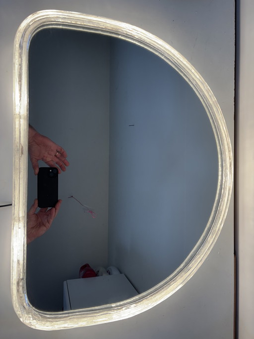 Iconische Hillebrand boogmodel ijsglas verlichte wandspiegel