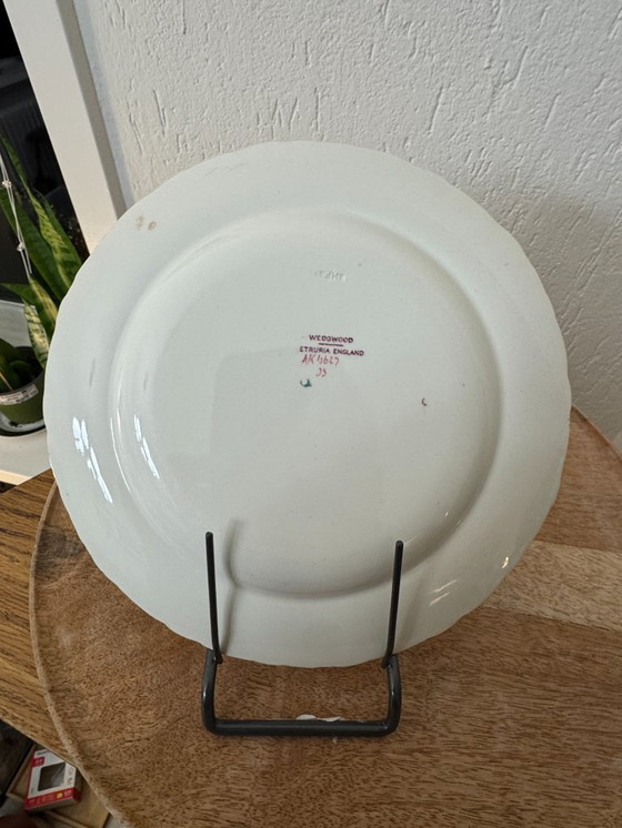 Image 1 of Set of 2 vintage tops: Wedgwood "A 4627 Ferrat Moustiers" Chinese Style rim