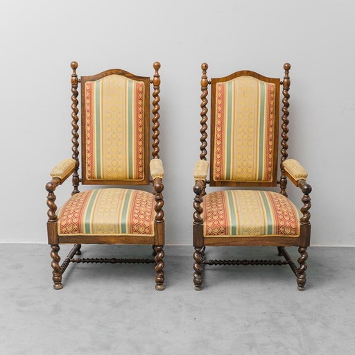PAAR ANTIKE SESSEL AUS HOLZ UND STOFF MIT ARMLEHNEN – KLASSISCHER STIL
