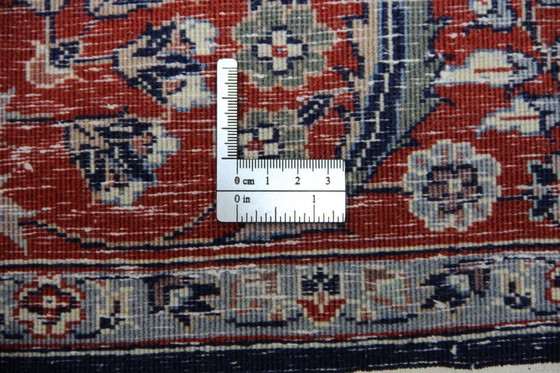 Image 1 of Alfombra antigua original de estilo chino de Isfahán anudada a mano, 203 x 125 cm, en perfecto estado.