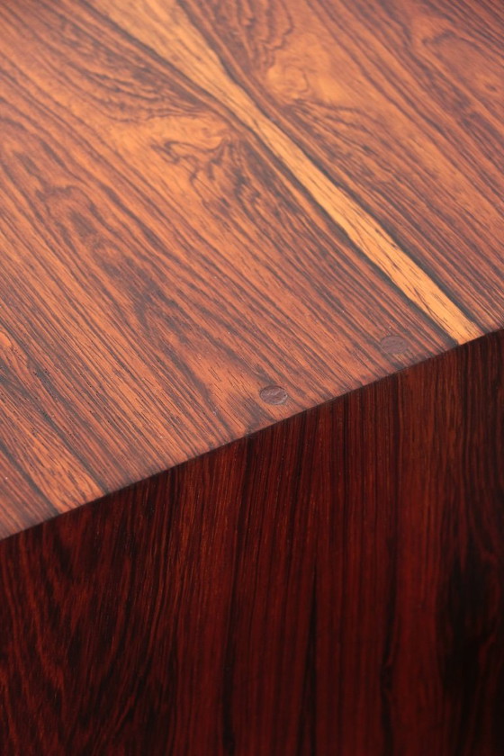 Image 1 of Enfilade vintage en palissandre – Design danois – Pièce unique