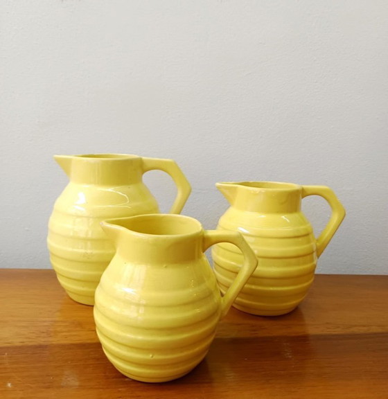 Image 1 of 3x pichets Orchies art déco en céramique jaune 