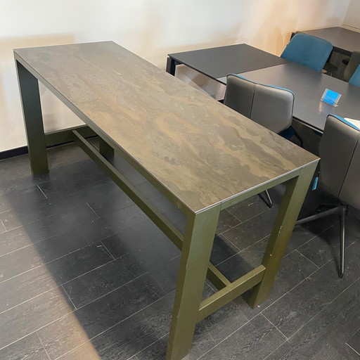 Edge Bar Table