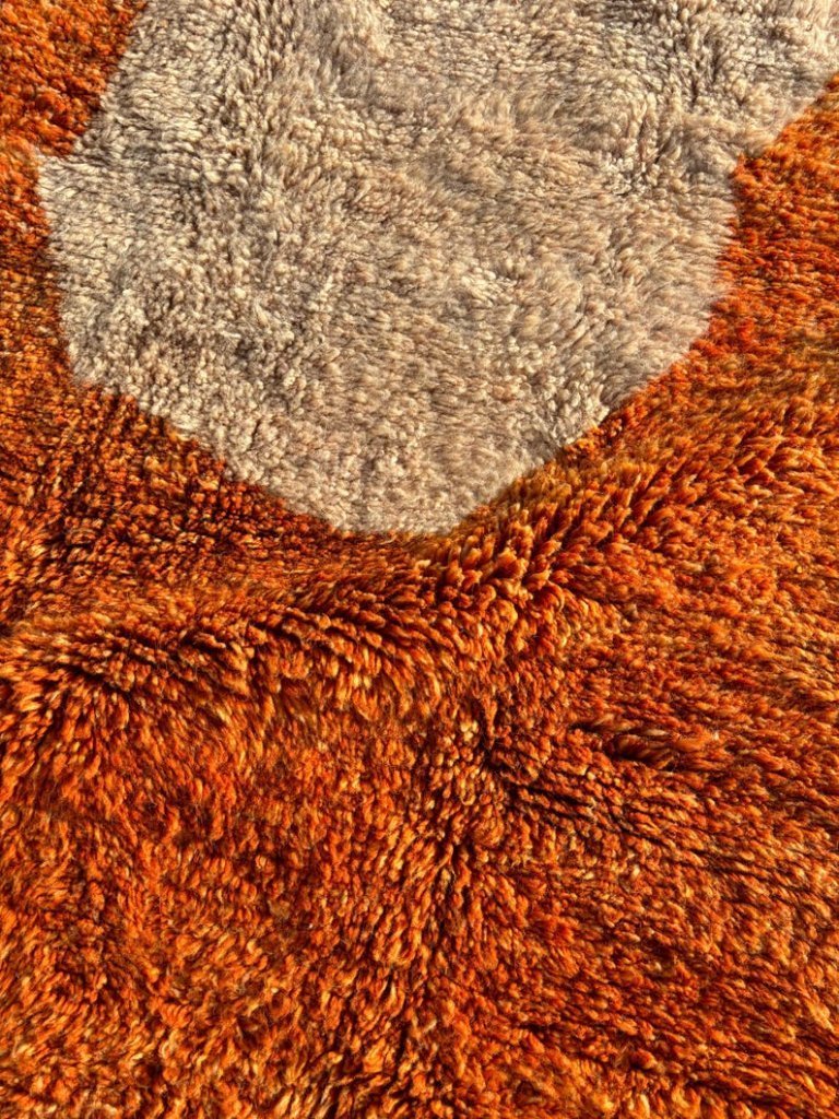 ATLAS SOLAR / Modern Moroccan Mrirt Rug – Handmade Wool Rug