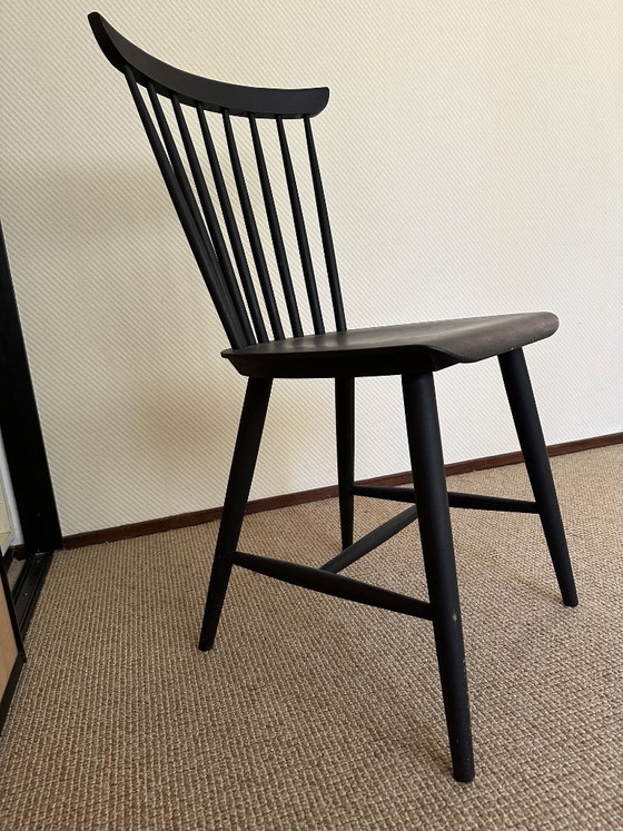 Vintage black wooden chair – Chairs and lounge chairs (photo 6 of 6)