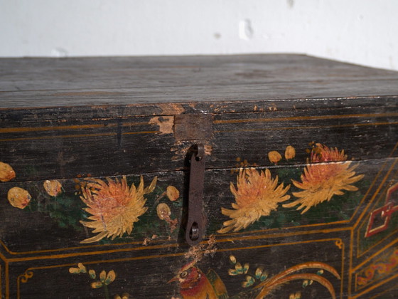 Baule antico dipinto in legno di pino – Cina, circa 1900 – Armadi contenitori, Iron (photo 14 of 40)