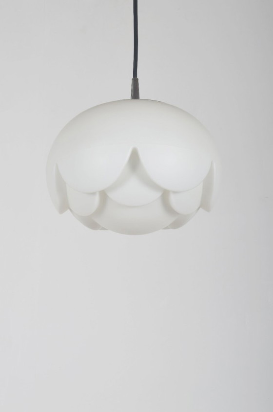 Image 1 of Suspension artichaut en verre opale de Peill & Putzler, 1974