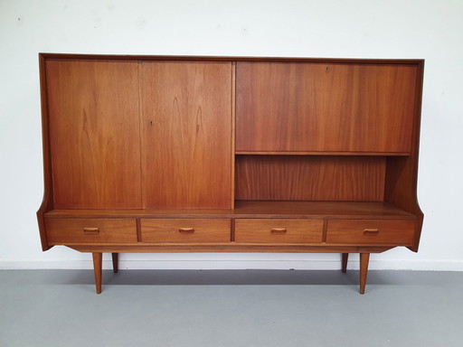 Vintage Highboard/sideboard