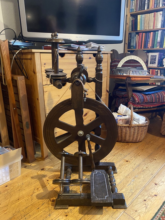 Image 1 of Spinnewiel