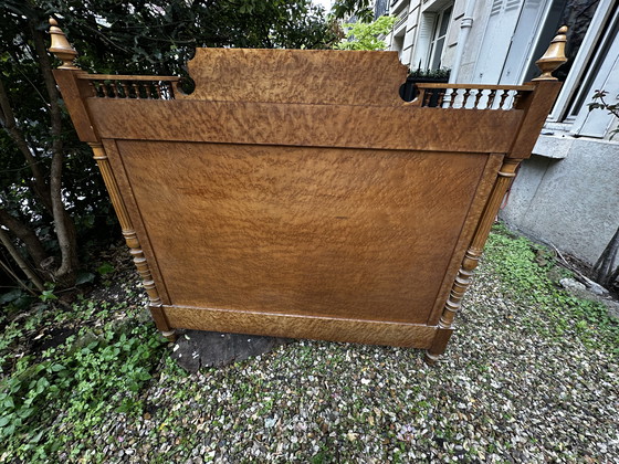 Image 1 of Lit en ronce de bois période Louis Philippe - Restauration 