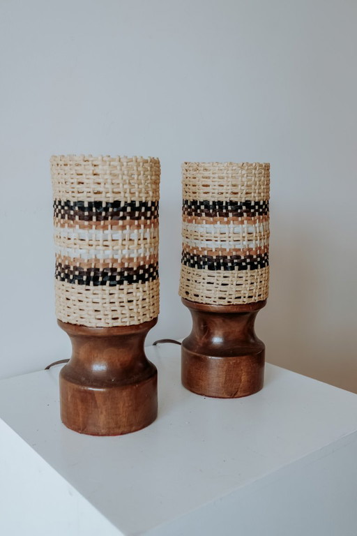 Set di 2 lampade da notte in legno con paralumi intrecciati, anni '70