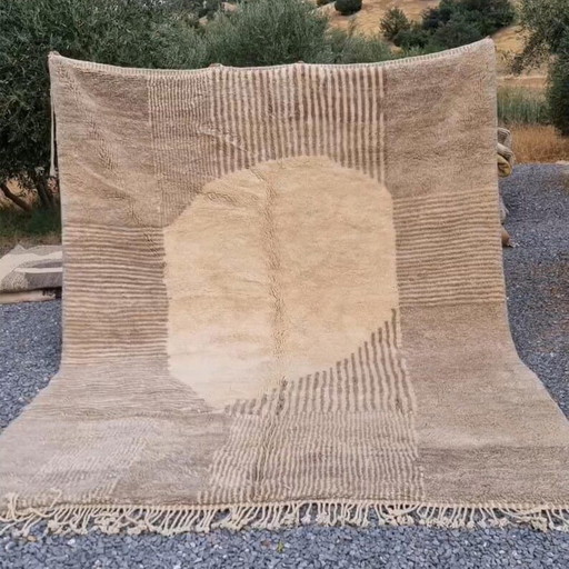 Handwoven natural wool rug, traditionally woven, size 200x300 cm