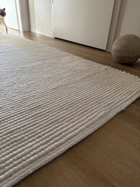 Image 1 of Klassieke collectie vloerkleed van 100% merinowol, wit, 140x200 cm