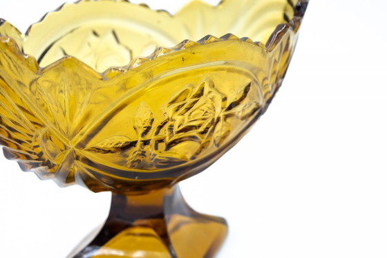 Image 1 of Amberkleurige jardinière "roos", Ząbkowice glasfabriek, Polen.