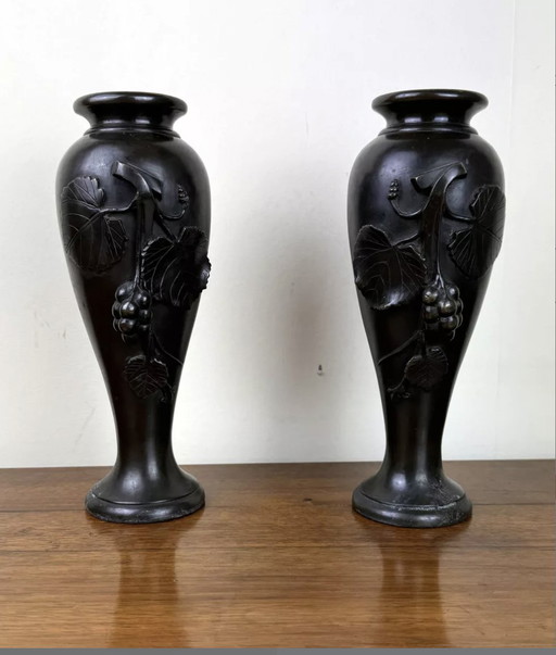 Paire De Vases En Bronze Époque Art Nouveau Vers 1900 Vintage