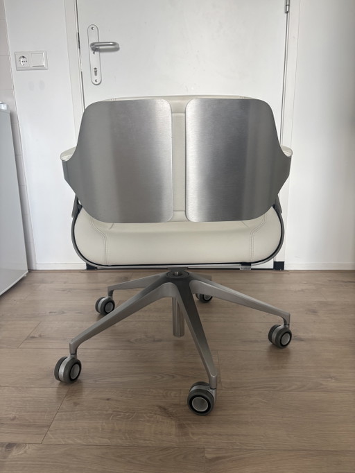 Interstuhl 162s Blanco Plata – draaistoelen, Aluminium, Leather