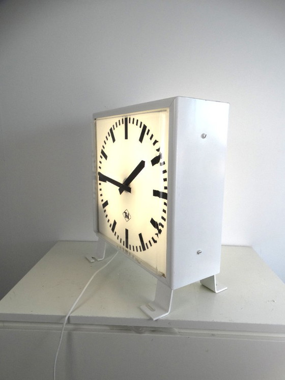 Image 1 of Double-sided station clock from TN