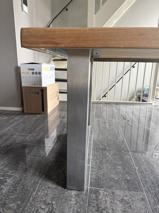 Image 1 of Table de salle à manger en chêne massif (230 x 120 cm) – style industriel avec pieds en acier inoxydable