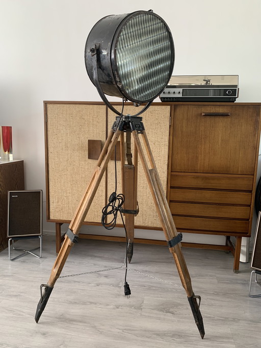 Vintage industrial tripod lamp 1950-1960s