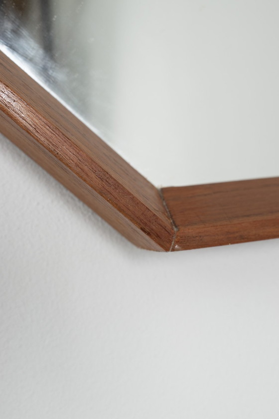 Image 1 of Octagonal shaped mirror