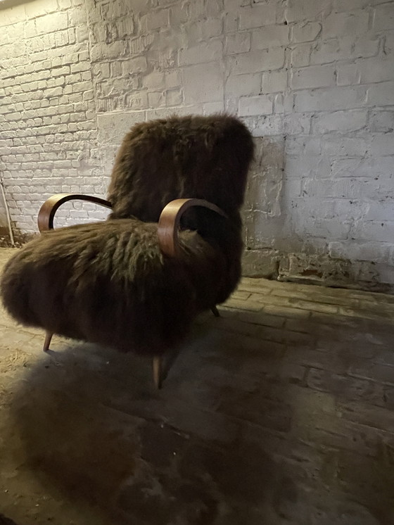 Image 1 of Cocktail lounge upholstered in Icelandic sheepskin