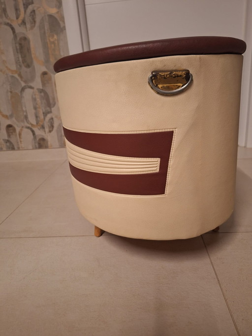 coffre de rangement des années 1950