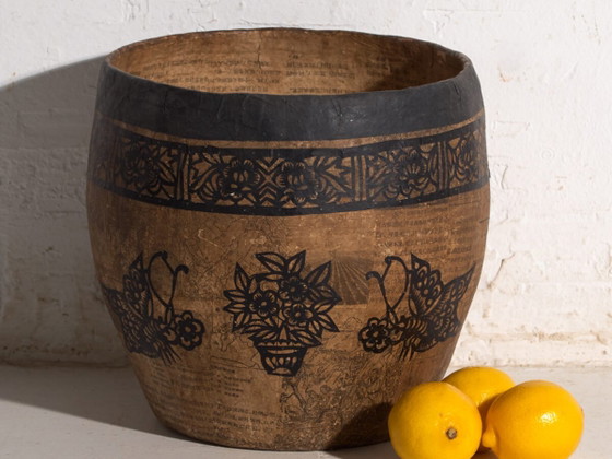 Antico contenitore cinese in cartapesta – Cina, circa 1900 – Oggetti decorativi, Rustic (photo 2 of 40)