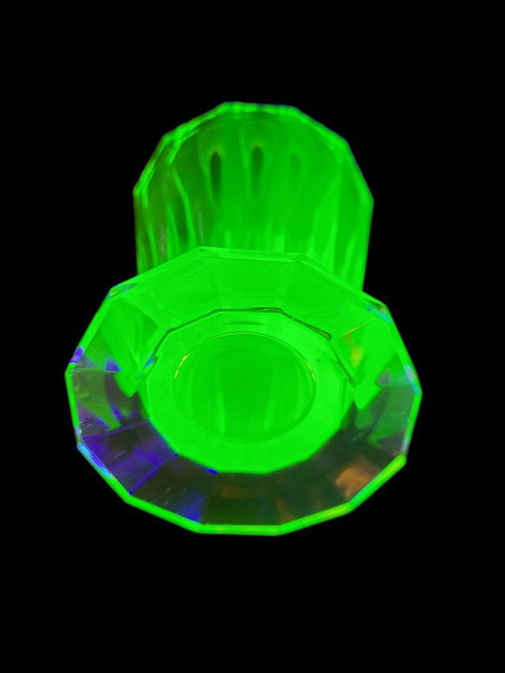 Image 1 of Val Saint Lambert “Montmartre” shaker / karaf met 2 glazen in uraniumglas ca. 1930