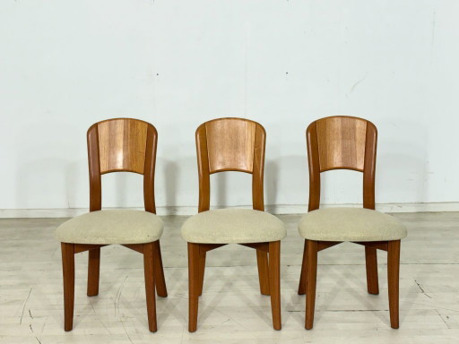 Prachtige vintage eetkamerstoelen / stoelen uit het midden van de vorige eeuw – jaren 60