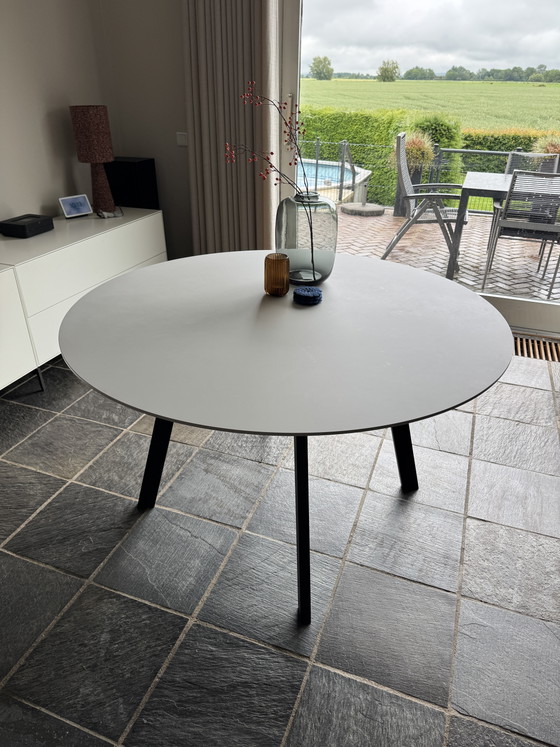 Image 1 of Mesa de comedor redonda Studio Henk, 130 cm