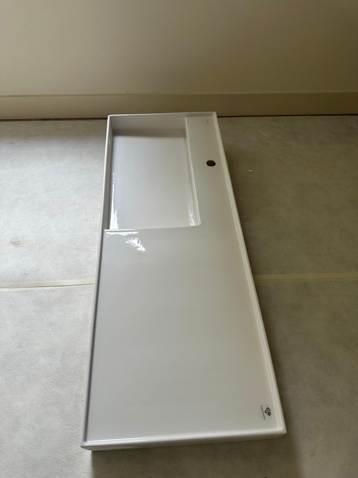Nieuwe wastafel Laufen KARTELL