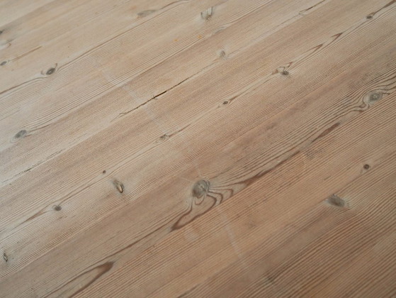 Image 1 of Kiefernholztisch, dänisches Design, 1990er Jahre, hergestellt in Dänemark