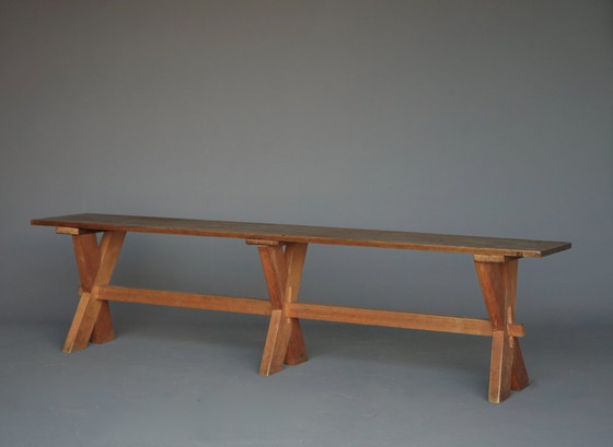 Image 1 of Rustieke boerenbanken met X-vormig frame van kersen- en eikenhout, jaren 1940.