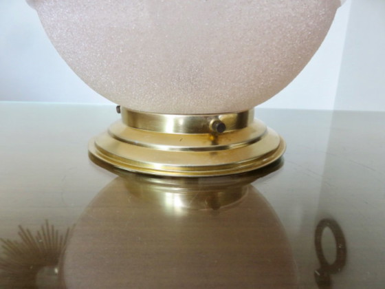 Lámpara de techo de cristal rosa esmerilado con detalles dorados, Francia, 1950. – Plafones, Glass (photo 3 of 12)