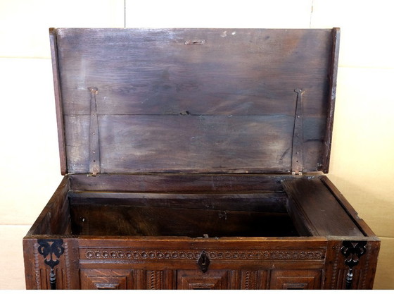 Image 1 of Arcón renacentista holandés roble circa 1670