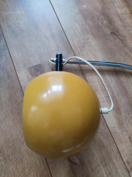 Herda Space Age Eyeball booglamp wandlamp mosterdgeel okergeel '70 – Wandlampen, Metal, Chrome (photo 8 of 15)