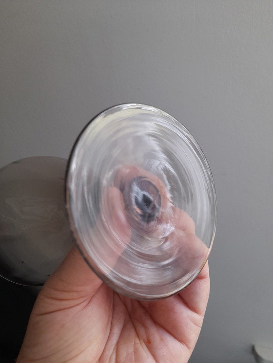 Image 1 of 8 oude grijze geribbelde glazen