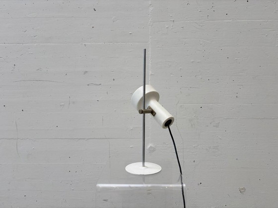 Image 1 of Designer table lamp made of metal in white, 1970s