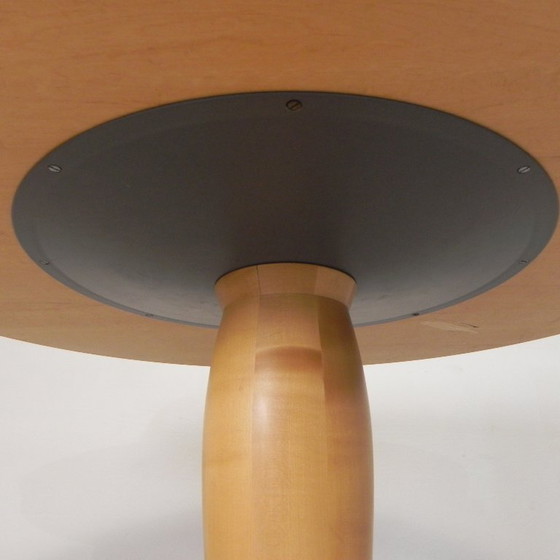 Image 1 of Isa dining table by Chi Wing Lo for Giorgetti, 130 cm, 1990s