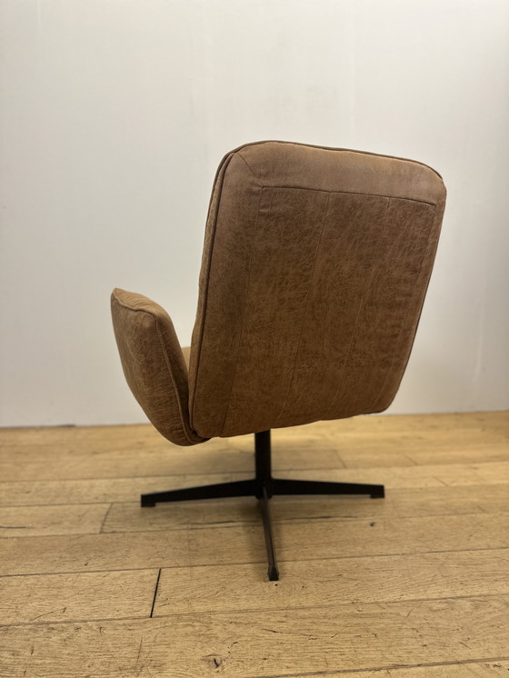 Image 1 of Poltrona Lugo in microfibra cognac