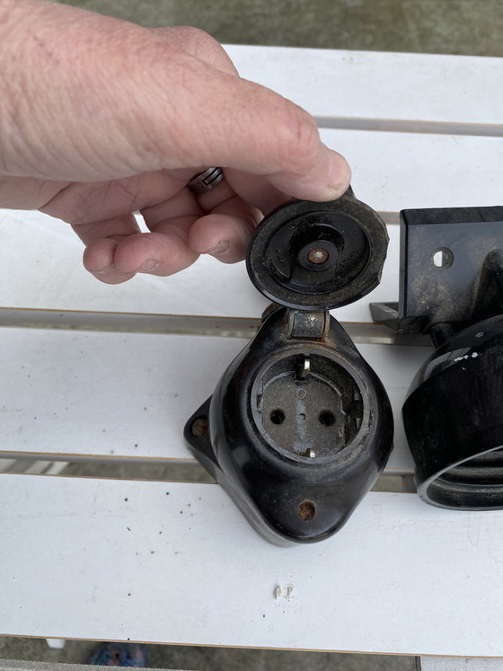 Image 1 of Lot de vieux interrupteurs en bakélite