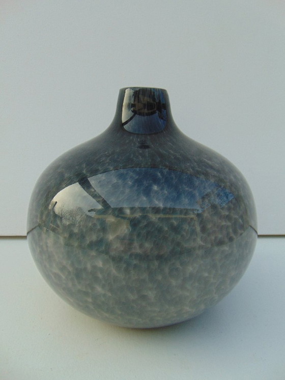 Image 1 of Vase in Grautönen